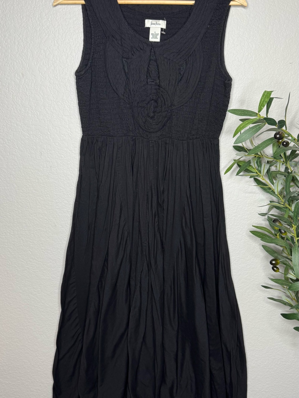 Neiman Marcus Black Cotton Sleeveless Maxi Dress Smocked Bodice Cottagecore - Picture 2 of 6